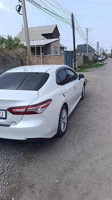 м бампер е39: Toyota Camry: 2018 г., 2.5 л, Автомат, Бензин, Седан — 2
