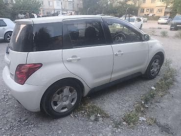silk way: Toyota Ist: 2002 г., 1.3 л, Автомат, Бензин, Седан — 4