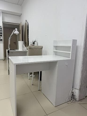 Тумбы и подставки: Маникюрный стол с надстройкой - Цвет: белый, лаконичный дизайн для — 1