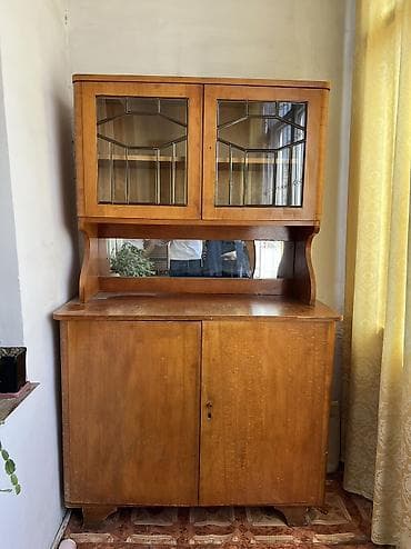 di store: Продаются Шифоньер, односпальная, кровать, сервант, а также буффет — 4