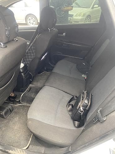 e53 4 8: Kia Ceed: 2010 г., 1.6 л, Автомат, Бензин, Универсал — 8