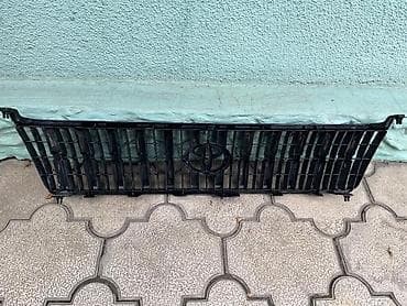 Вентиляция, охлаждение и отопление: Решетка радиатора Toyota Оригинал — 4