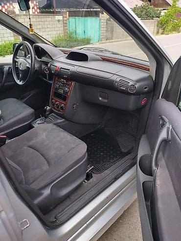 Mercedes-Benz Vaneo: 2002 г., 1.6 л, Автомат, Бензин, Минивэн — 8