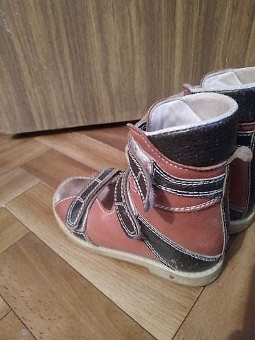 Детский транспорт: Ортопедические лечебные обувь, 26размер, 6 ай кийилген. Состояние — 2