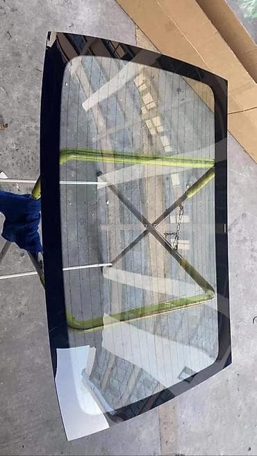 Заднее лобовое стекло Lexus es300h оригинал на заказ На заказ! Самые at lalafo.kg Заднее лобовое стекло Lexus es300h оригинал на заказ На заказ! Самые