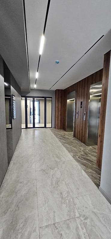 Кыймылсыз мүлк: Кеңселерди ижаралоо, 70 м², Бизнес борборунда, Тоолор көрүнүп турат, 1-катар — 6