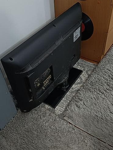 smart ups: Телевизор Samsung, диагональ около 32" (81 см), LED. Особенности и — 2