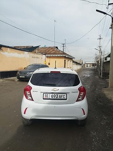 m5 e39: Chevrolet Spark: 2019 г., 1 л, Вариатор, Бензин, Хэтчбэк — 4