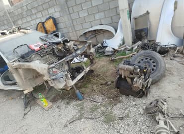 бу запчасти на корейские автомобили: Разбор автомобиля на запчасти. Снятые узлы и детали, видимые на фото — 1