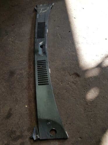 система форсунок: Isuzu Trooper, накладка механизма дворников. Исузу трупер. Железная — 1