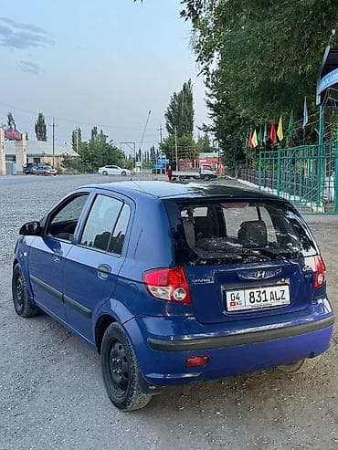 Унаа сатуу: Hyundai Getz: 2003 г., 1.3 л, Кол менен иштөөчү, Бензин, Хетчбек — 4