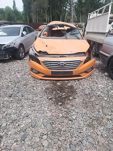 Hyundai Solaris (седан), оранжевый цвет — на разбор Доступны — 2