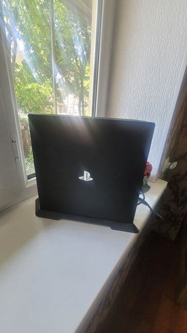 ноутбук 4 ядерный: Ps4 pro 
3 диск
все приборы 
1770гб память — 1