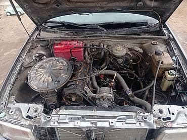 fj cruser: Audi 80: 1992 г., 2 л, Механика, Бензин, Седан — 8