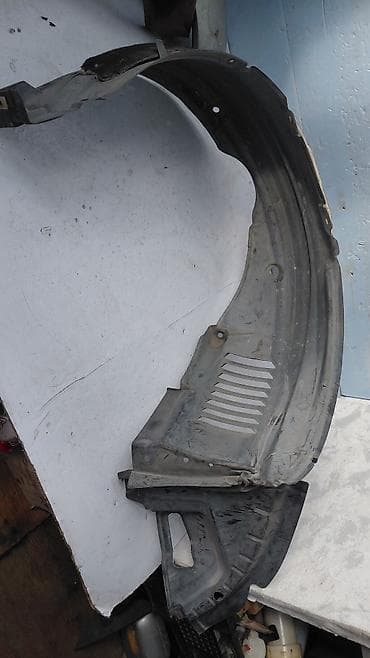 подкрылки тойота ист: Подкрылок Передний правый Toyota, 2004 г., Б/у, Оригинал — 2
