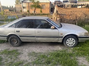 Mazda 626: 1989 г., Седан