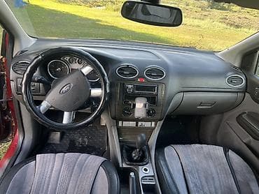 Унаа: Ford Focus: 2008 г., 1.8 л, Кол менен иштөөчү, Бензин, Хетчбек — 9