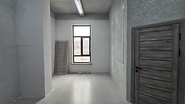 ак жар ж м: Кеңселерди ижаралоо, 27 м², Бизнес борборунда, Тоолор көрүнүп турат, 1-катар, Жабдуулары менен — 10