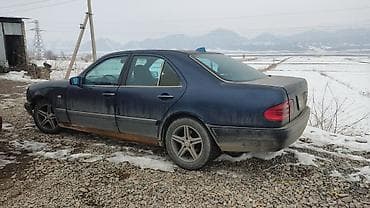 land rover freelander 1: Mercedes-Benz E-Class: 1996 г., Седан — 4