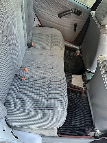 помпа в машине: Volkswagen Passat Variant: 1991 г., 1.8 л, Механика, Бензин, Универсал — 9