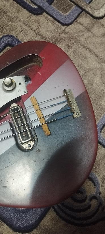 Электробас-гитара винтажная советская гитара — 5