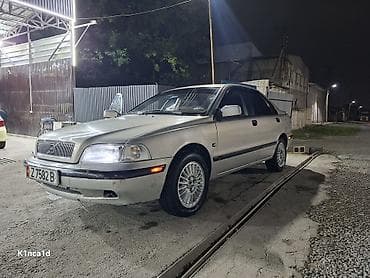 levin corolla: Volvo S40: 1998 г., 2 л, Механика, Бензин, Седан — 1