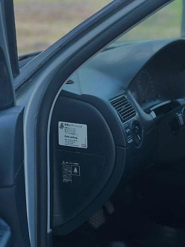 mazda 929: Volkswagen Golf: 2002 г., 2 л, Автомат, Бензин, Хэтчбэк — 8
