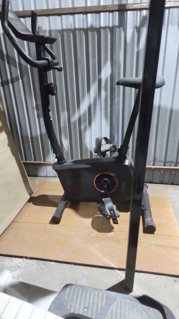 купить спортивную резину для тренировок: Велотренажер Air C с регулируемым уровнем сопротивления. Оснащен — 1