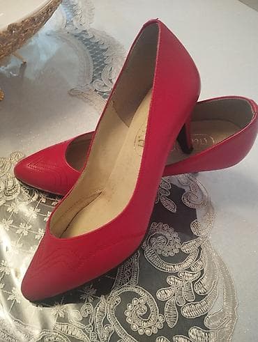 Туфли+клач . Югославия Аврора.37 размер.кожа.5000 сом