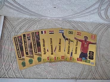 8 футболных карт играками