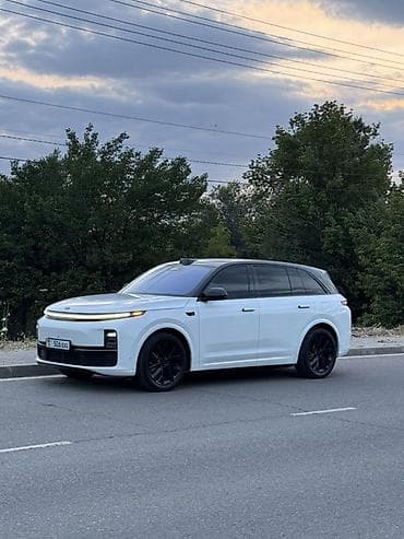 byd plus: Lixiang L7: 2023 г. — 4
