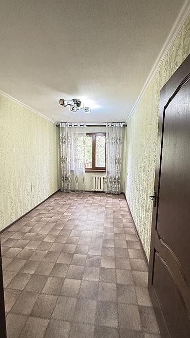 Недвижимость: 3 комнаты, 58 м², 104 серия, 3 мкр 104 серия, 2 этаж, Косметический ремонт — 6