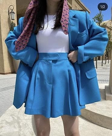 Женский костюм-двойка College Couture (ярлык на изделии): жакет +