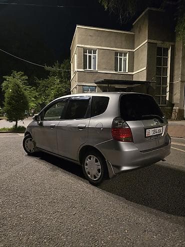 Унаа сатуу: Honda Fit: 2006 г., 1.5 л, Вариатор, Бензин, Хетчбек — 4