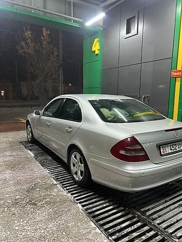 v class: Mercedes-Benz E-Class: 2002 г., 2.2 л, Автомат, Дизель, Седан — 1