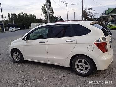 e6 3: Honda Edix: 2006 г., 1.5 л, Вариатор, Бензин, Хэтчбэк — 2
