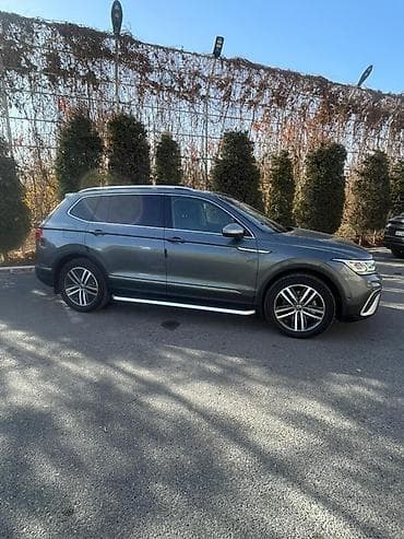 mazda 2000: Volkswagen Tiguan: 2022 г., Кроссовер — 7