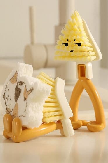 Треугольная ручная щётка для уборки щелей и труднодоступных мест -