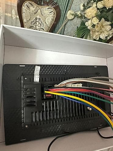 Автомобильные камеры: Б/у, 2-DIN, 9 ", Android Auto — 2