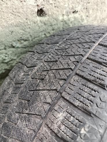 Комплект из 4 легкосплавных дисков Honda с шинами. размер: 215 60 — 3