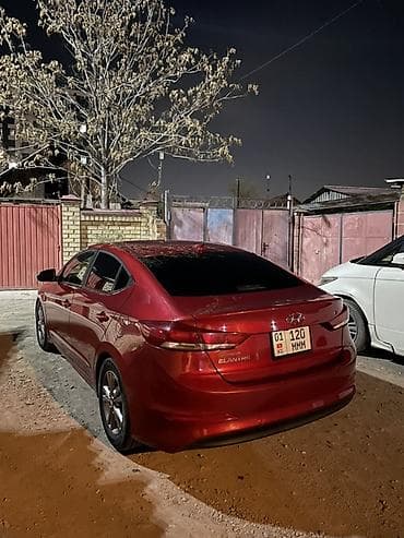 2017: Hyundai Elantra: 2017 г., 2 л, Автомат, Бензин, Седан — 4