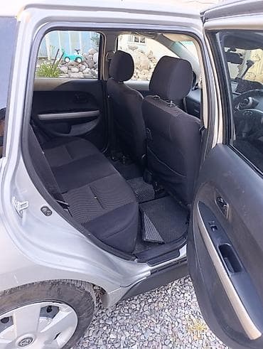 Toyota Ist: 2002 г., 1.5 л, Автомат, Бензин, Хэтчбэк — 6