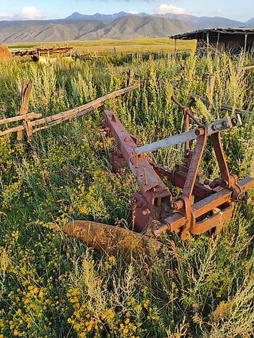 Унаа: Плуг ПЛН-3-35, Одесский завод сельхозмашиностроения им. Октябрьской — 3
