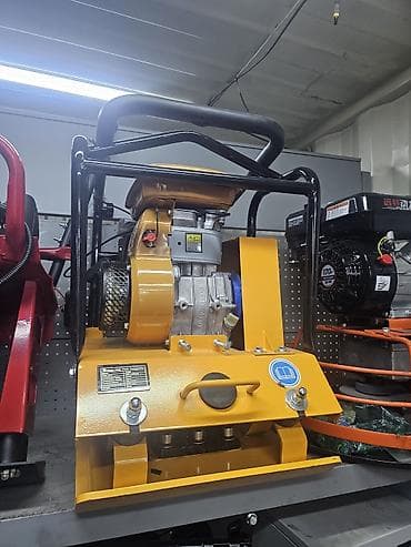 выбиратор бетона: Виброплита Omega PRO C120 - Тип: бензиновая виброплита (Plate — 4