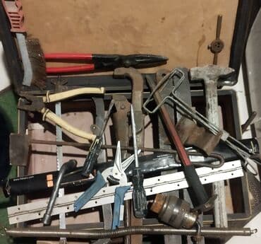 палочки шашлычные: Набор металлических шампуров -(30 шт)-100 сом. Набор инструментов в — 3