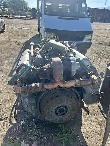 Двигатель V-образный дизельный с турбонаддувом. Описание: -