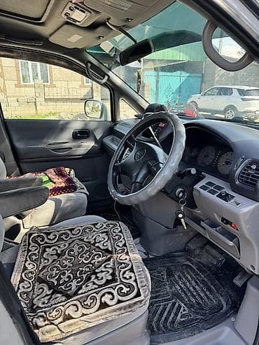 маши: Nissan Serena: 2001 г., 2 л, Вариатор, Газ, Минивэн — 5