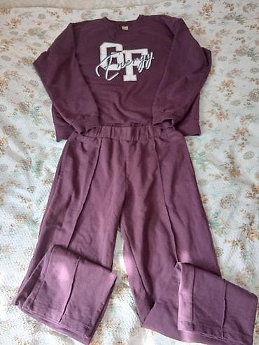 Спортивные костюмы: Спортивный костюм из двух предметов: свитшот + брюки. новое - Цвет — 1