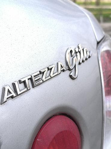 Toyota Altezza: 2004 г., 2 л, Автомат, Бензин, Универсал — 4