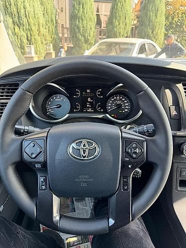 Toyota: Toyota Sequoia: 2020 г., 5.7 л, Автомат, Бензин, Внедорожник — 5